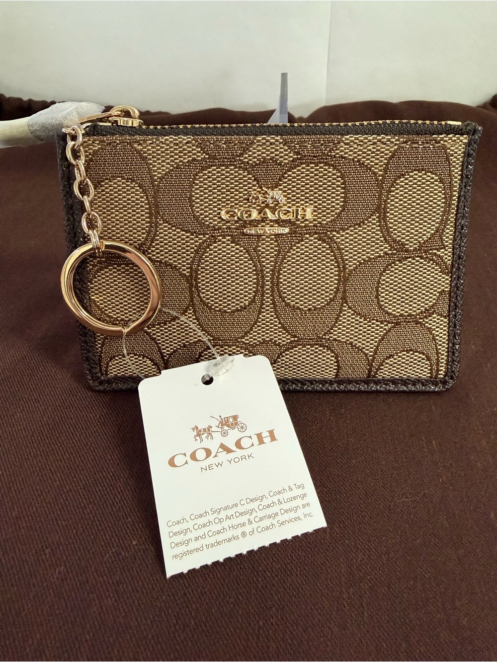 Coach Signature Canvas ID Card Case with Gold Hardware - Picture 2 of 9